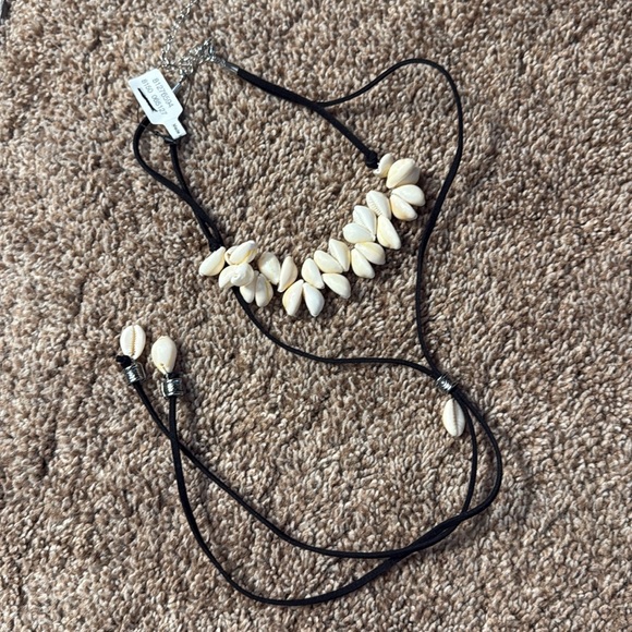 Free People Katie Leather Cowrie Shell Necklace - Picture 3 of 4